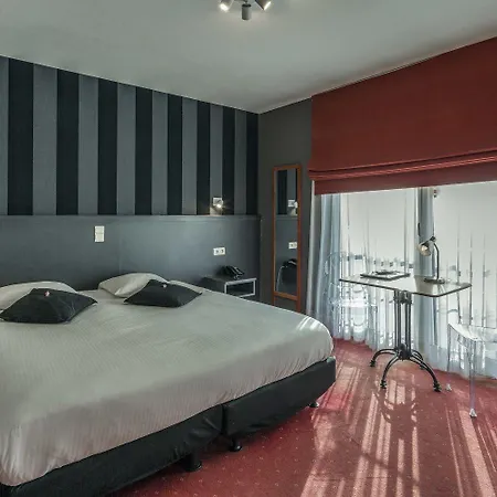Hotel New De Lives