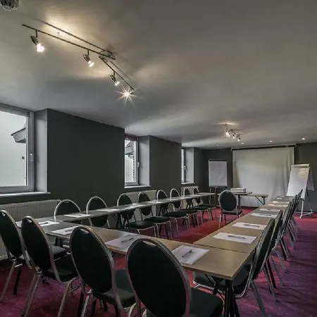 New De Lives Hotell