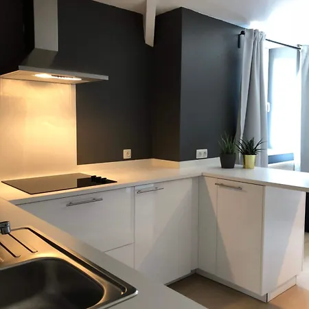 New De Lives 3* Namur