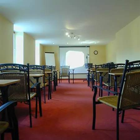 Otel New De Lives 3*