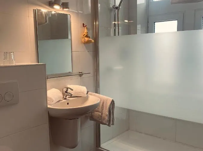 Szálloda New De Lives 3*