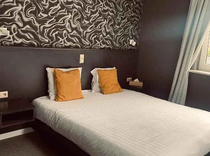 New De Lives Szálloda