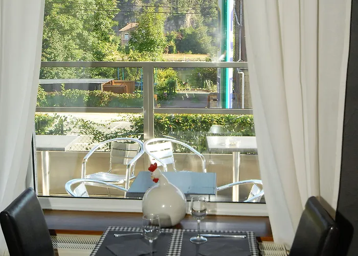 Szálloda New De Lives 3*