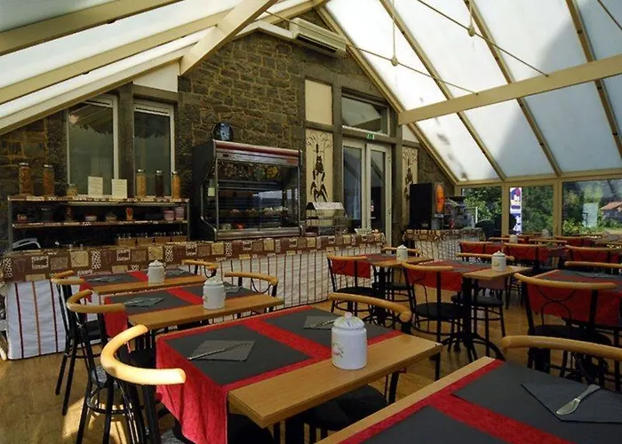 Szálloda New De Lives 3*