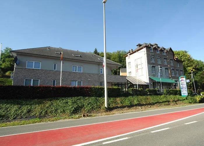 Szálloda New De Lives Namur